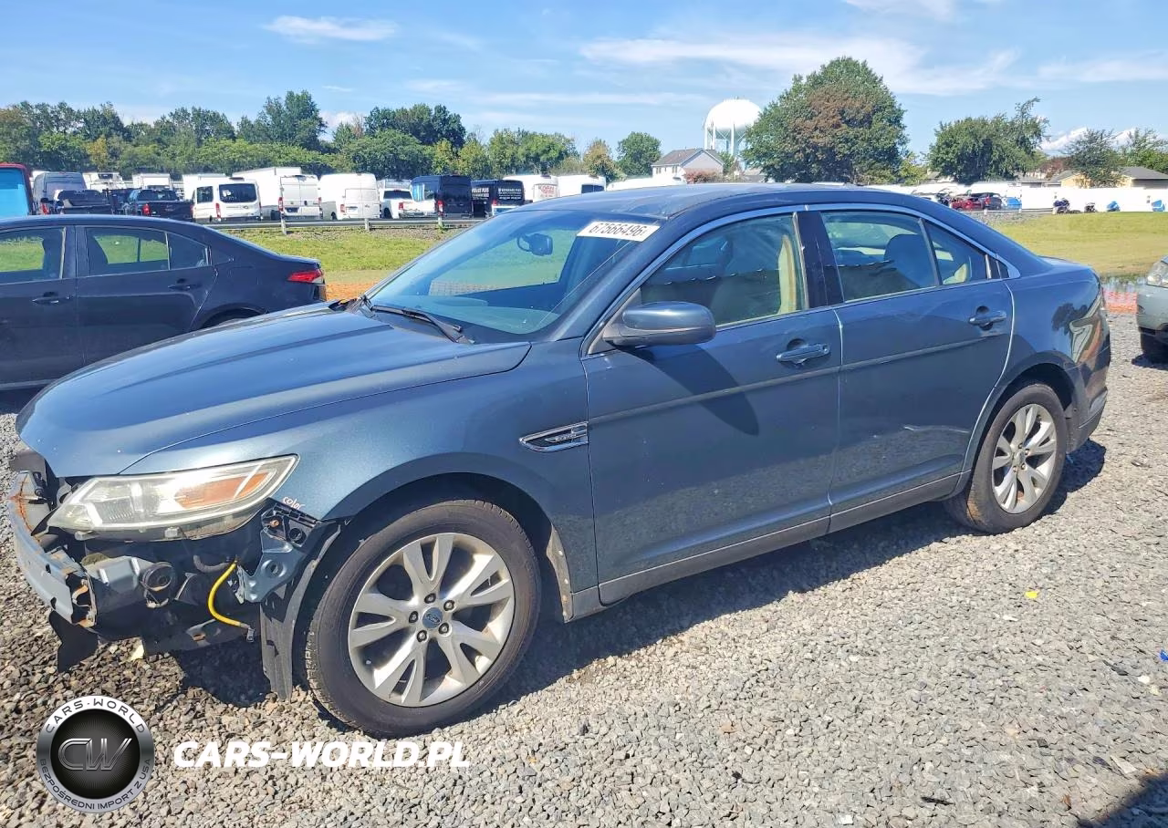 2010 Ford Taurus Sel