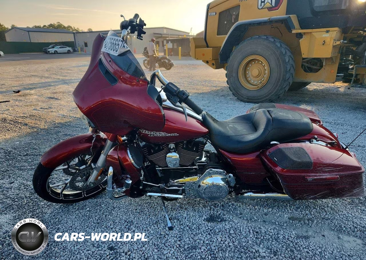 2016 Harley-Davidson Flhxs Street Glide Special VIN:1HD1KRM11GB689324 - 3