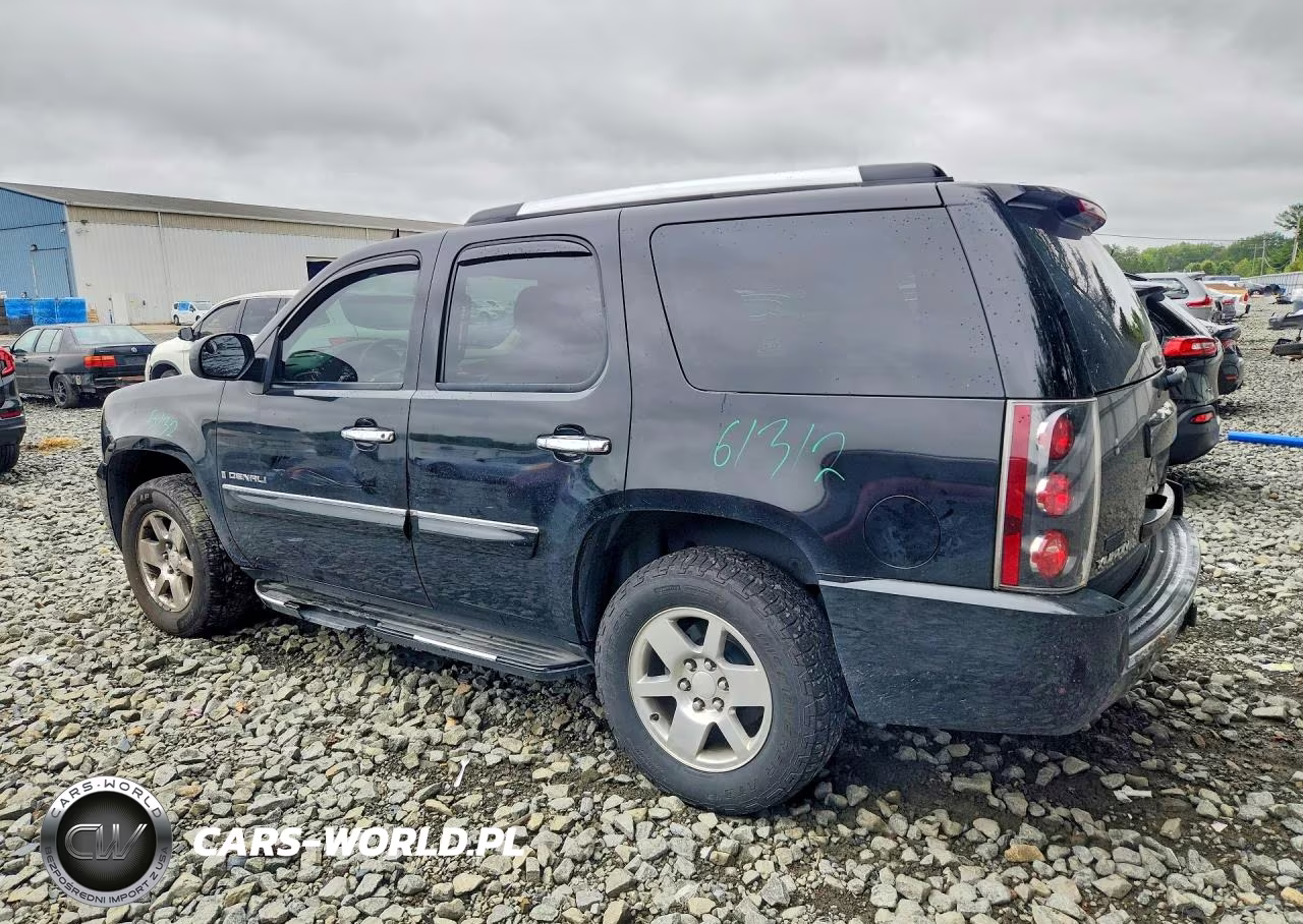 2007 GMC Yukon Denali VIN:1GKFK63877J272059 - 2