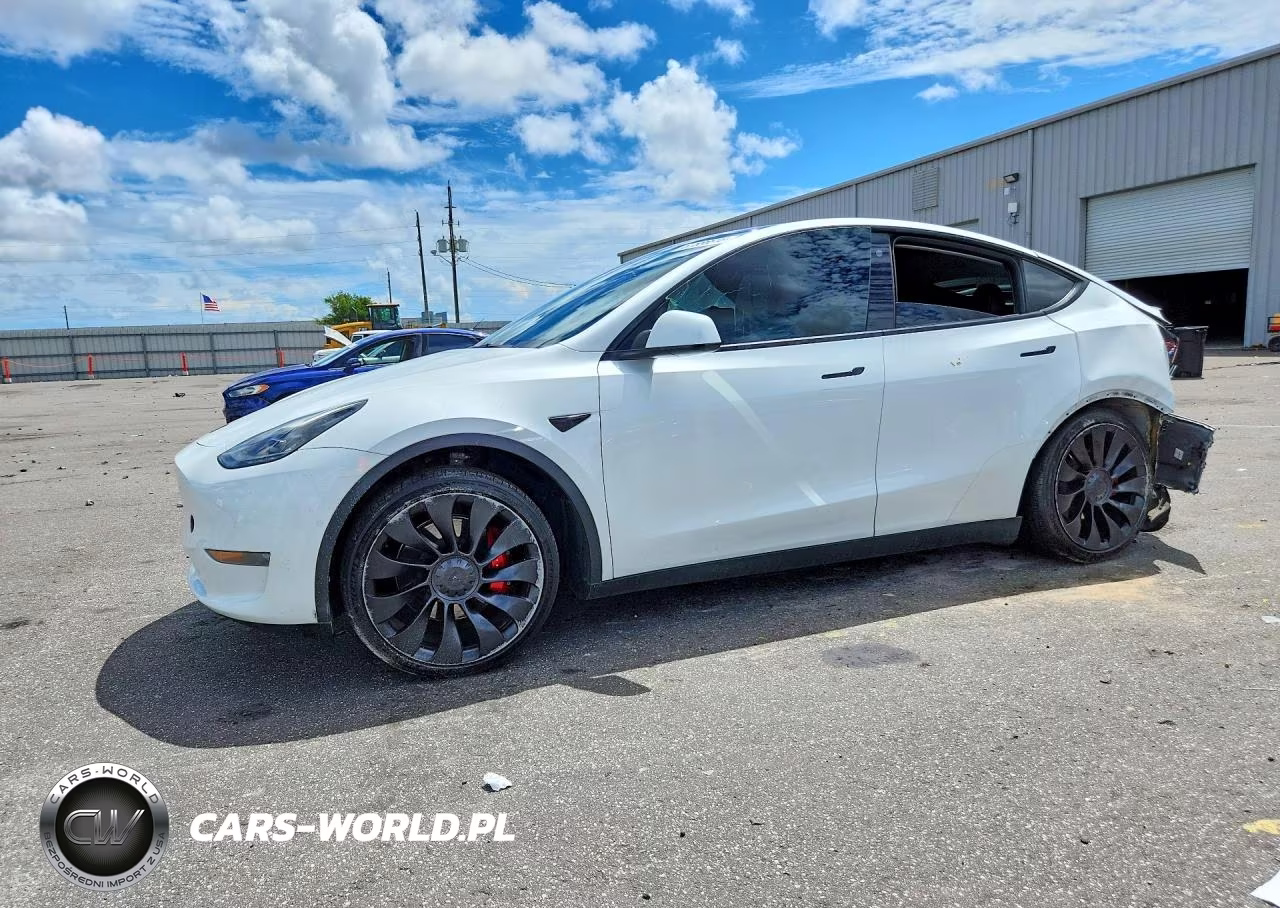 2022 Tesla Model Y VIN:7SAYGDEF7NF550407 - 1