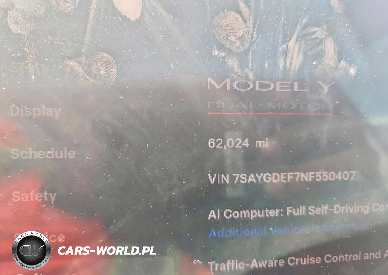 2022 Tesla Model Y VIN:7SAYGDEF7NF550407 - 9