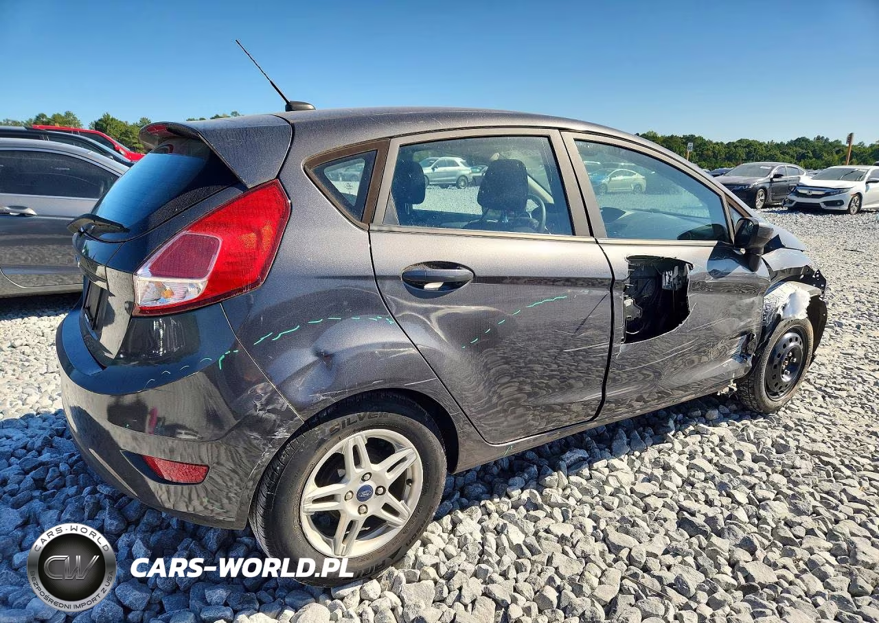 2018 Ford Fiesta Se VIN:3FADP4EJXJM138297 - 3