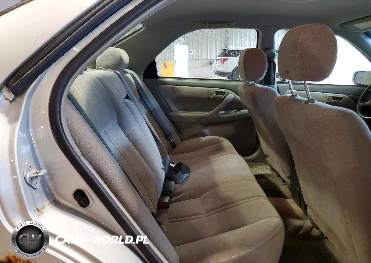 2000 Toyota Camry Le VIN:4T1BG22K1YU010809 - 10