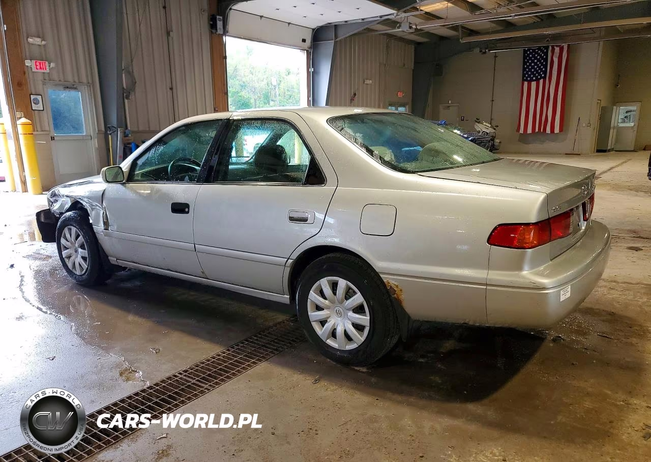 2000 Toyota Camry Le VIN:4T1BG22K1YU010809 - 2