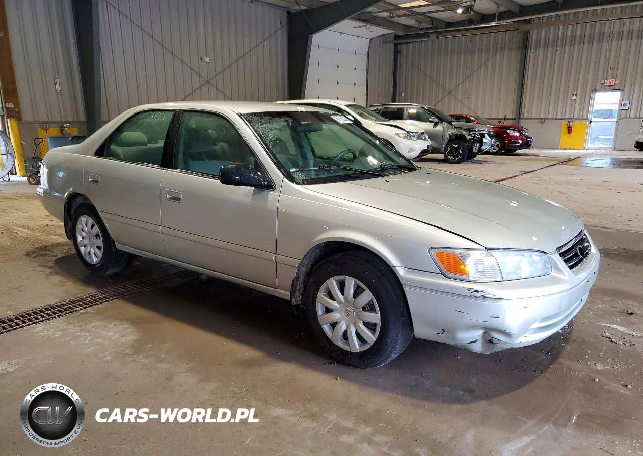 2000 Toyota Camry Le VIN:4T1BG22K1YU010809 - 4