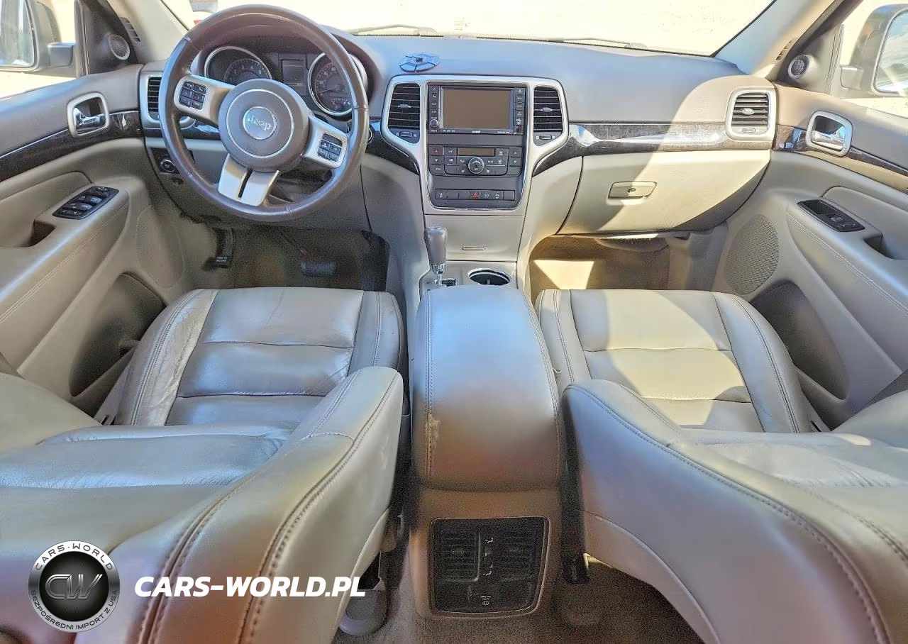2011 Jeep Grand Cherokee Laredo VIN:1J4RS4GG7BC716675 - 8