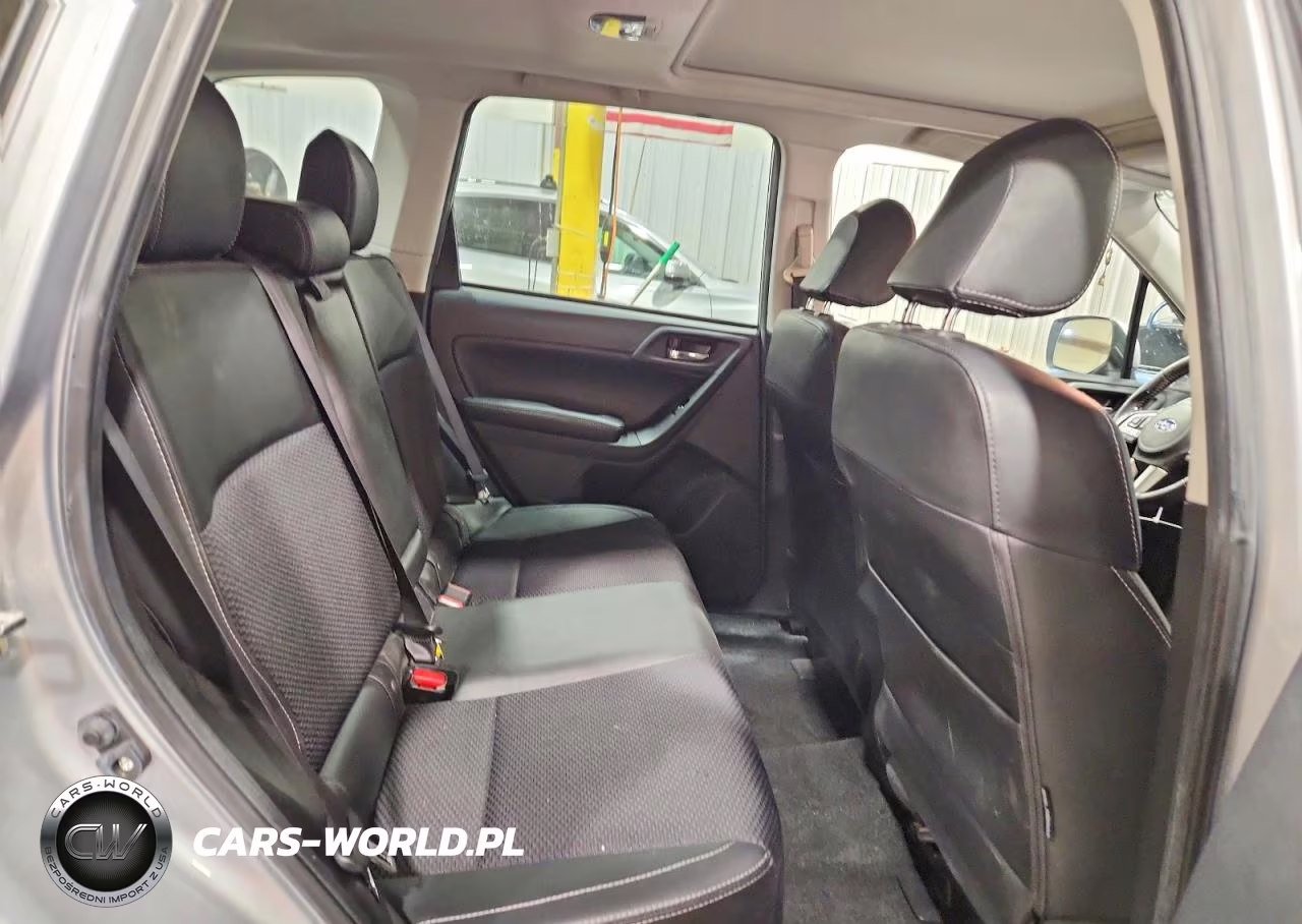 2018 Subaru Forester 2.0Xt Premium VIN:JF2SJGEC2JH418808 - 10