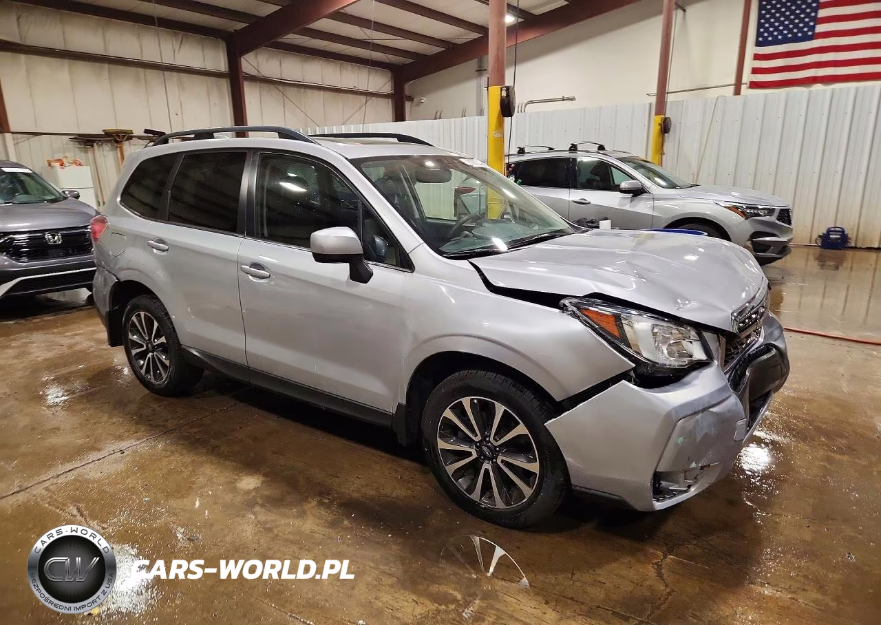 2018 Subaru Forester 2.0Xt Premium VIN:JF2SJGEC2JH418808 - 4