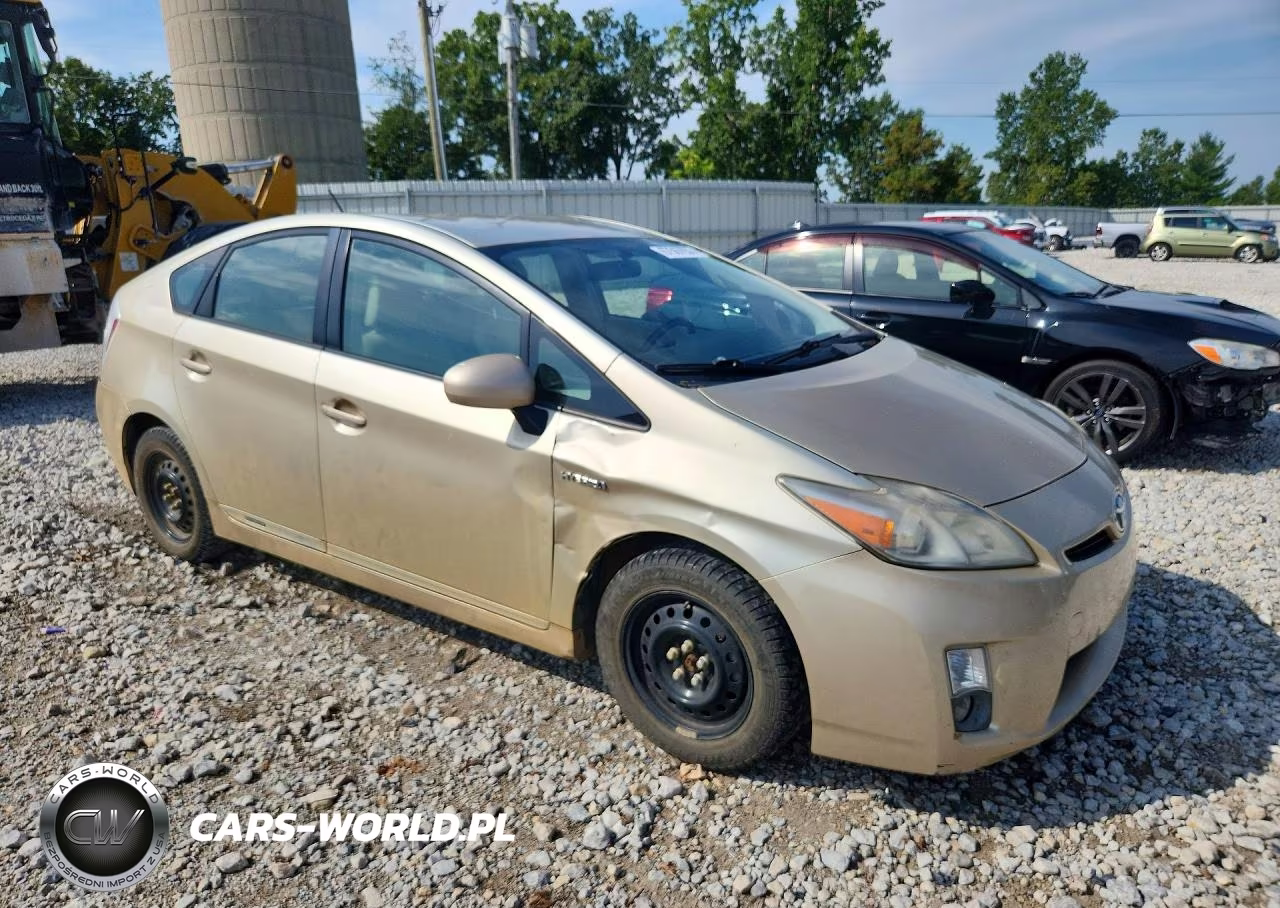 2011 Toyota Prius Two VIN:JTDKN3DU3B0323051 - 4