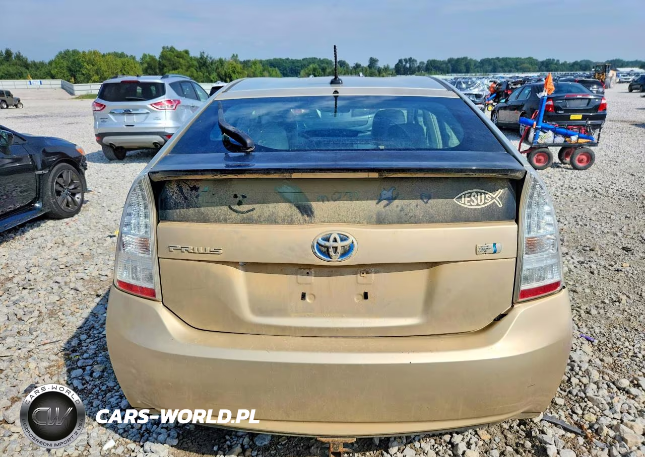 2011 Toyota Prius Two VIN:JTDKN3DU3B0323051 - 6