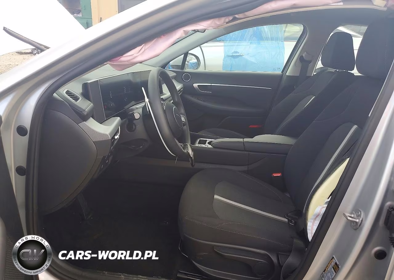 2026 Hyundai Sonata Hybrid Blue VIN:KMHL24JJXTA175291 - 7