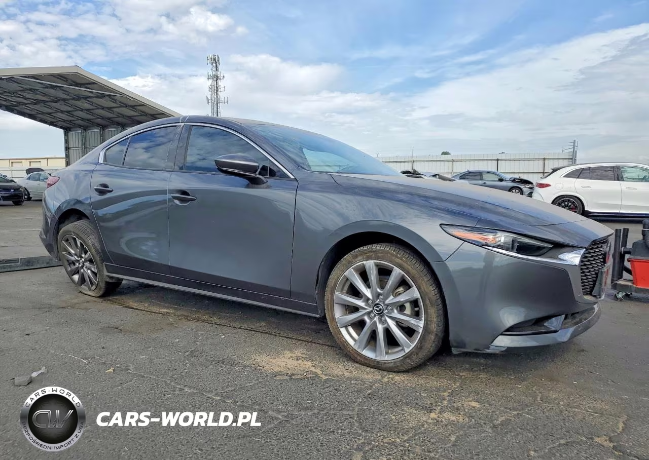 2021 Mazda 3 Premium VIN:JM1BPADL7M1326067 - 4