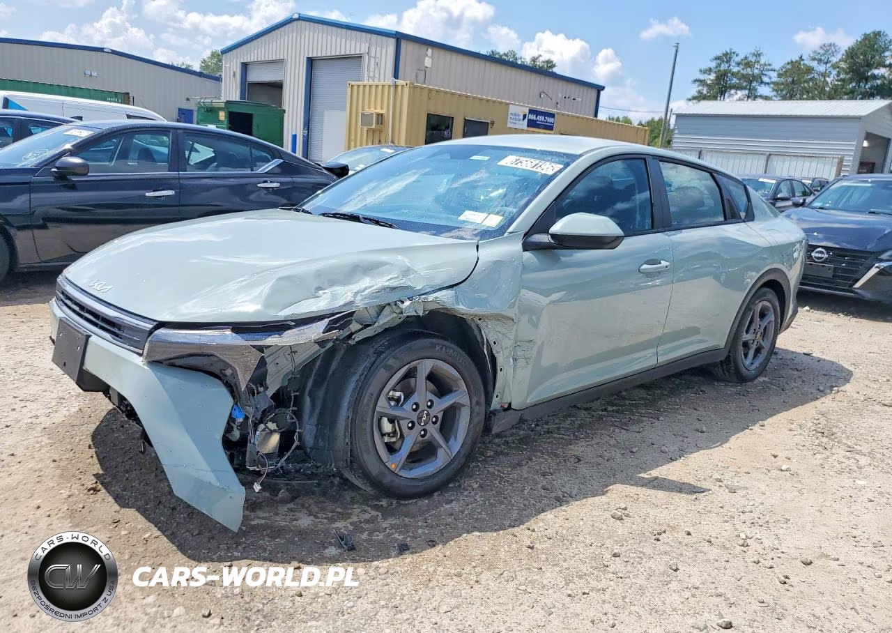 2026 Kia K4 Lxs VIN:3KPFT4DE1TE285494 - 1