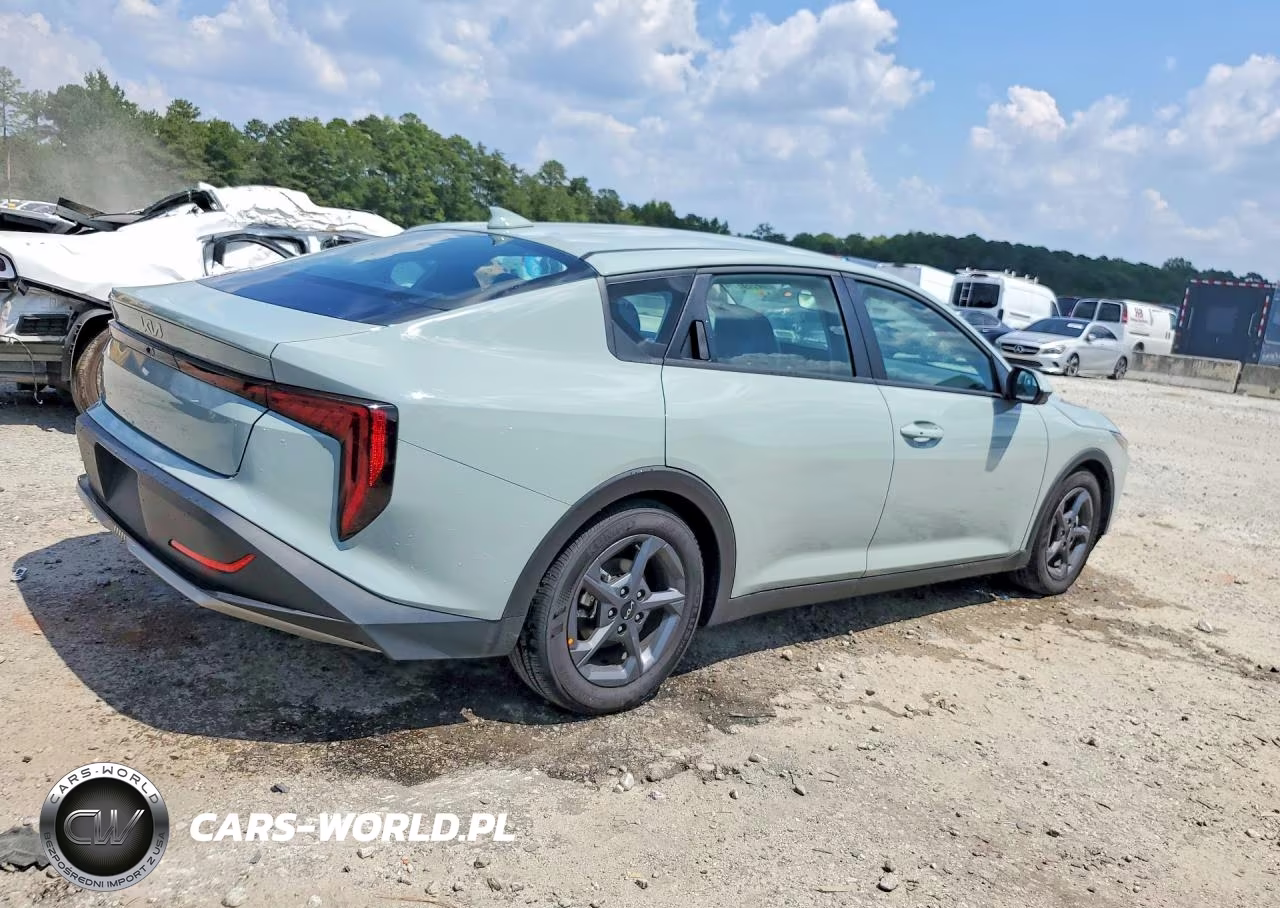 2026 Kia K4 Lxs VIN:3KPFT4DE1TE285494 - 3