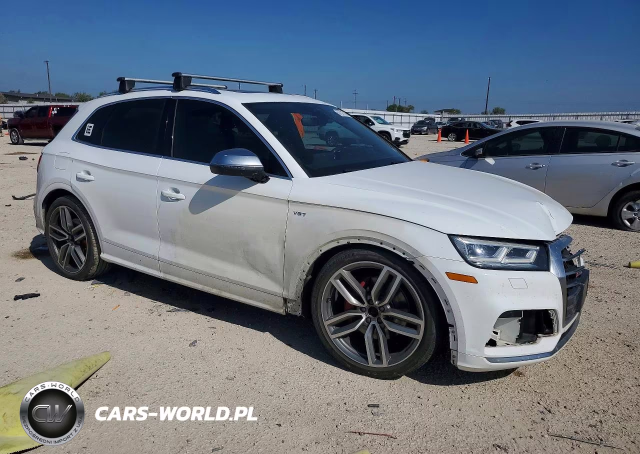 2018 Audi Sq5 Premium Plus VIN:WA1A4AFY9J2015480 - 4