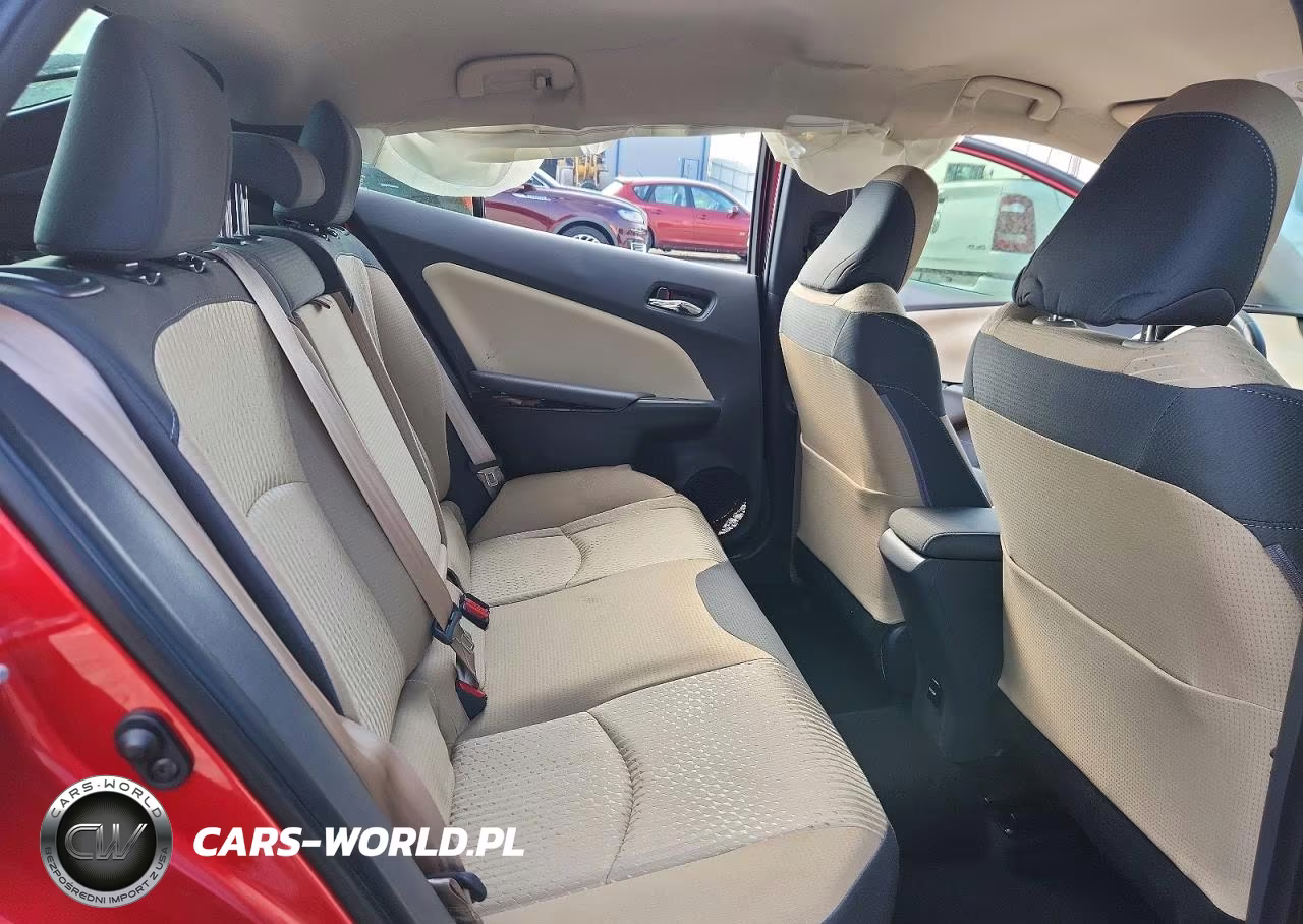 2016 Toyota Prius Three VIN:JTDKARFU8G3523053 - 10
