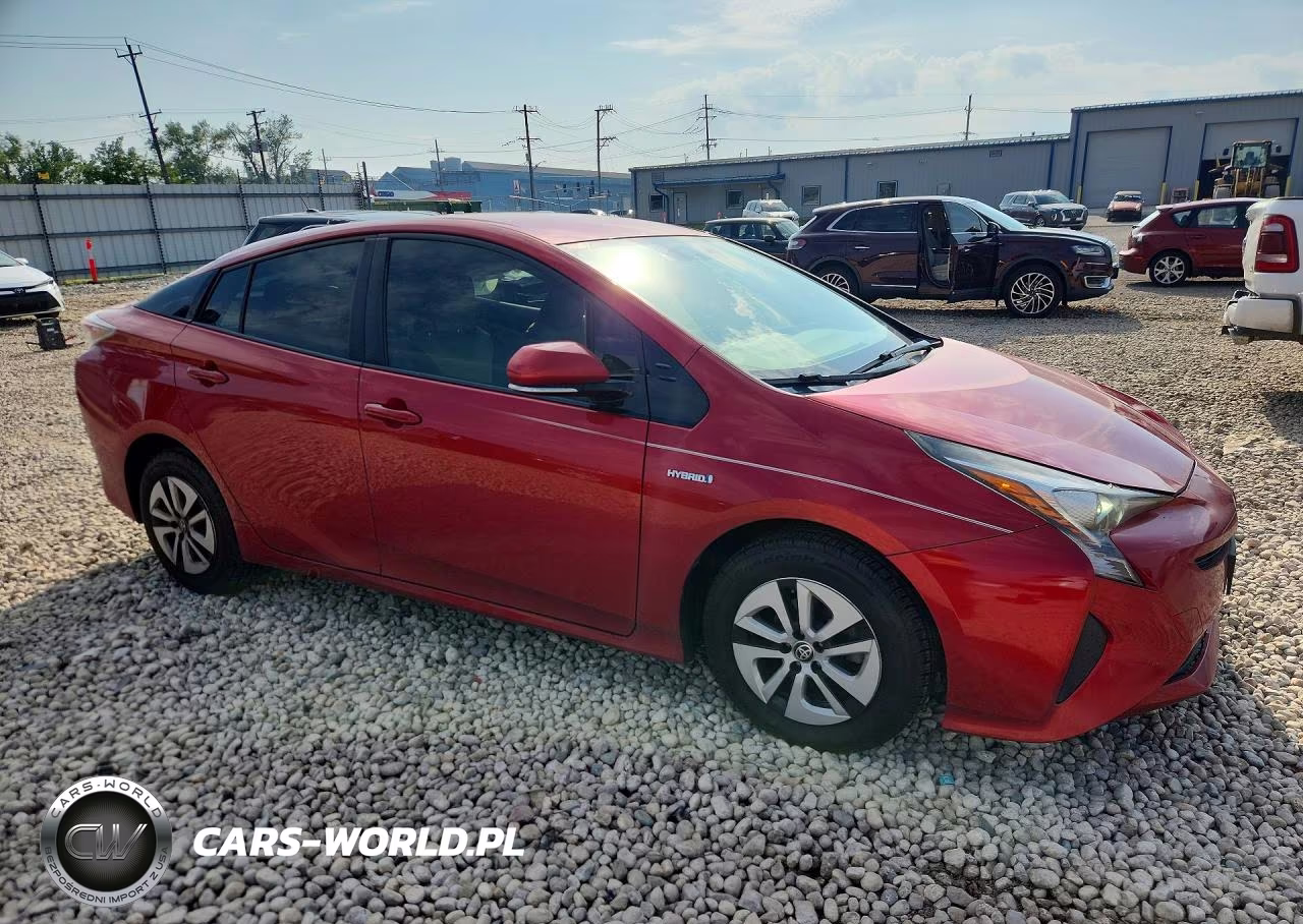 2016 Toyota Prius Three VIN:JTDKARFU8G3523053 - 4