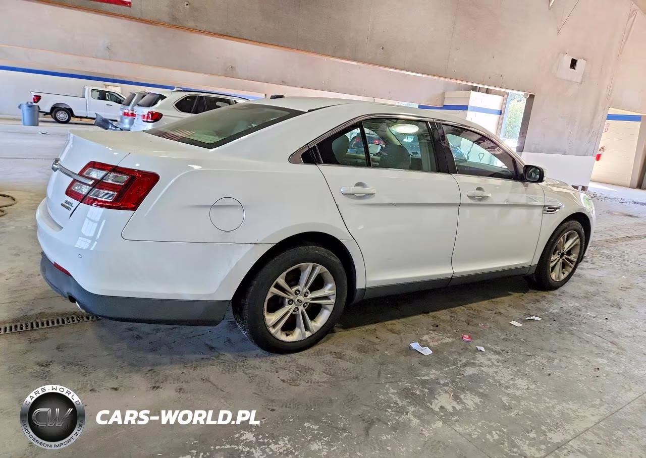 2017 Ford Taurus Sel VIN:1FAHP2E84HG138156 - 3