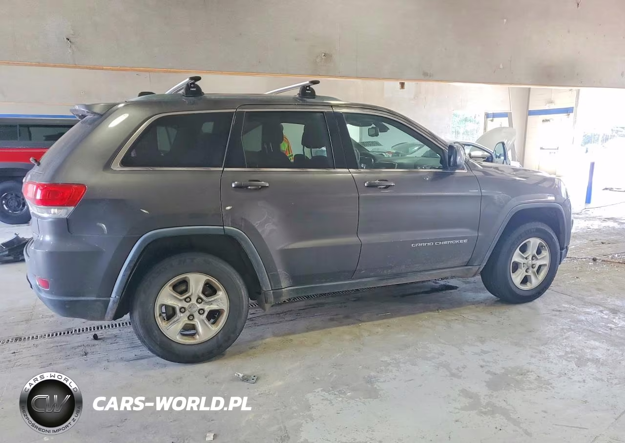 2014 Jeep Grand Cherokee Laredo VIN:1C4RJFAG4EC262709 - 3