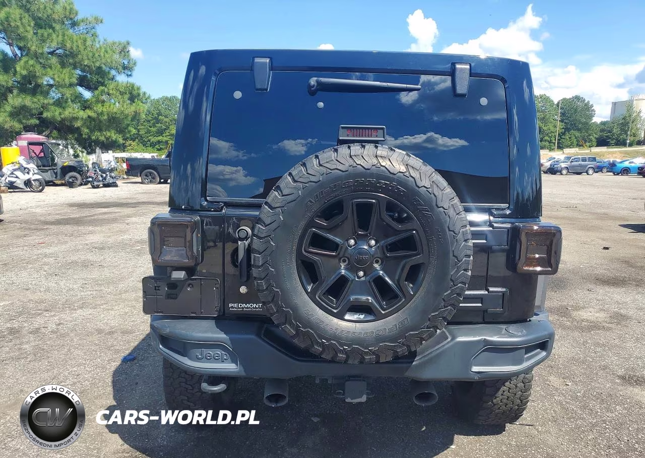 2012 Jeep Wrangler Unlimited Sahara VIN:1C4BJWEG1CL190165 - 6