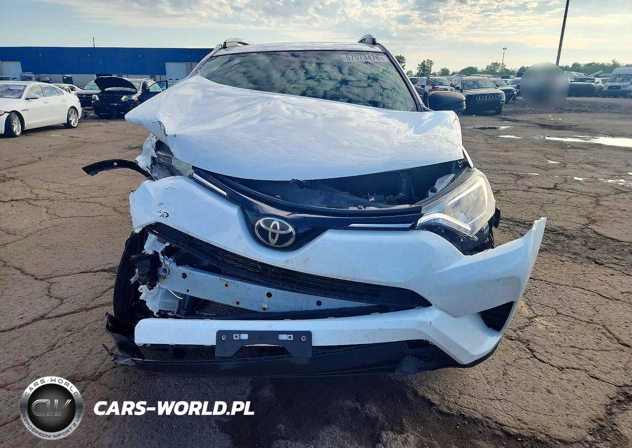 2018 Toyota Rav4 Le VIN:2T3BFREV3JW757620 - 5
