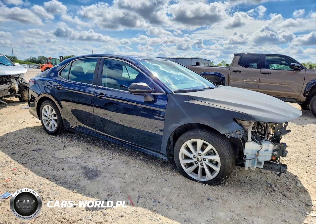 2021 Toyota Camry Le VIN:4T1C11AK1MU611701 - 4