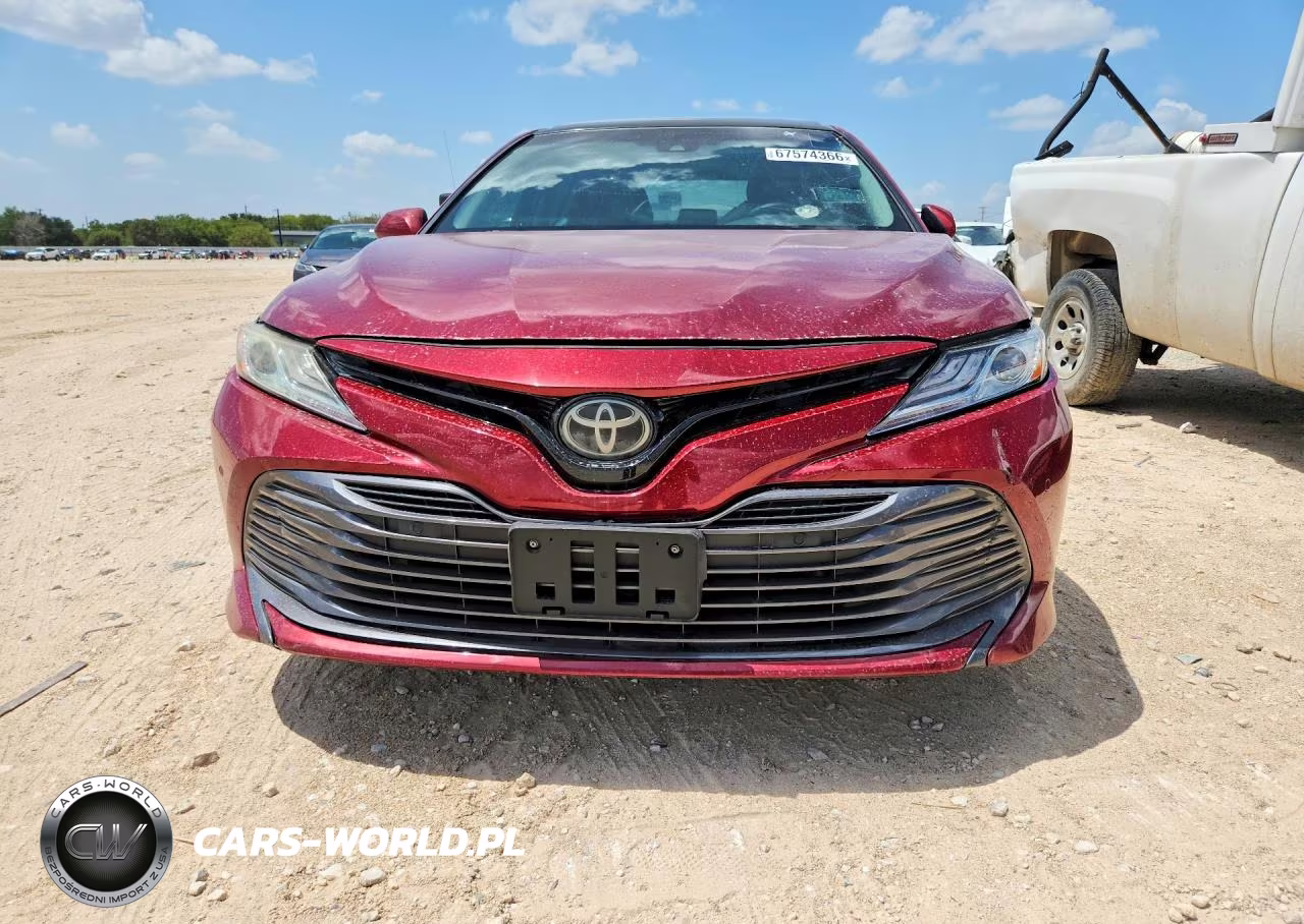 2018 Toyota Camry Xle VIN:4T1B11HKXJU517359 - 5
