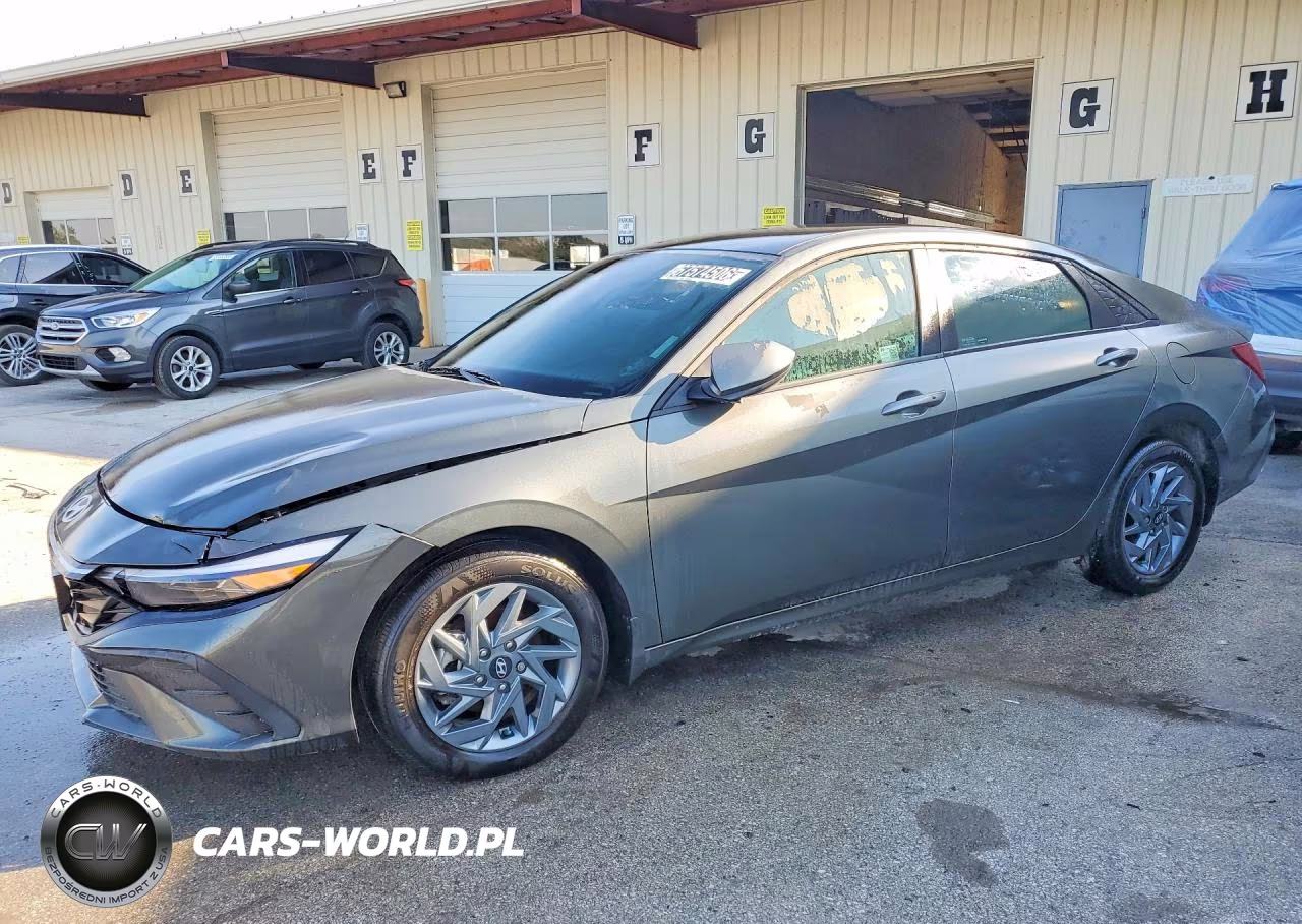 2024 Hyundai Elantra Sel