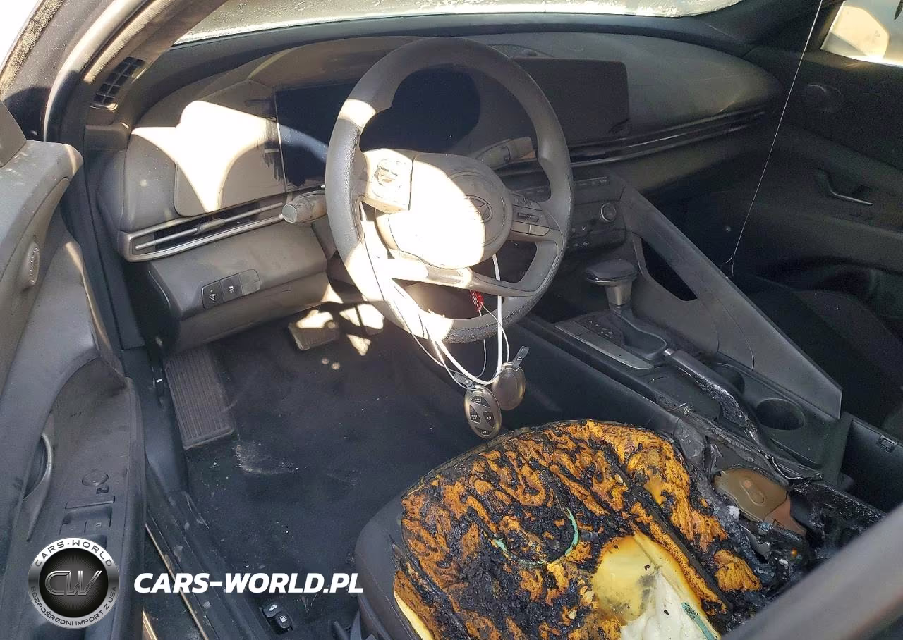 2024 Hyundai Elantra Sel VIN:KMHLM4DG6RU820245 - 8