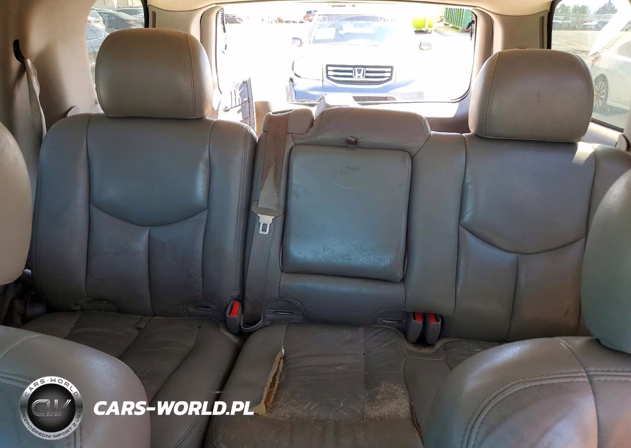 2006 Chevrolet Tahoe C1500 VIN:1GNEC13T06R117310 - 10