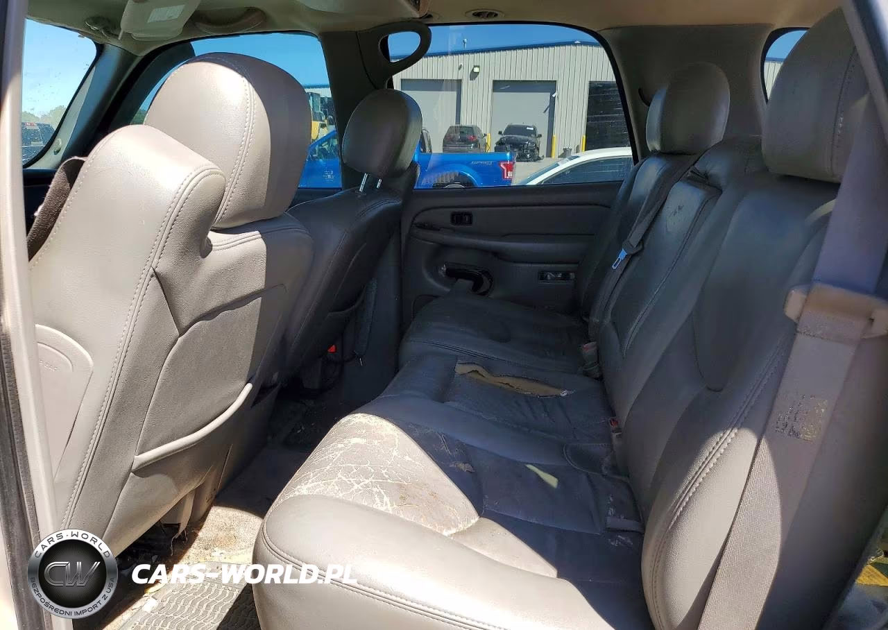 2006 Chevrolet Tahoe C1500 VIN:1GNEC13T06R117310 - 11