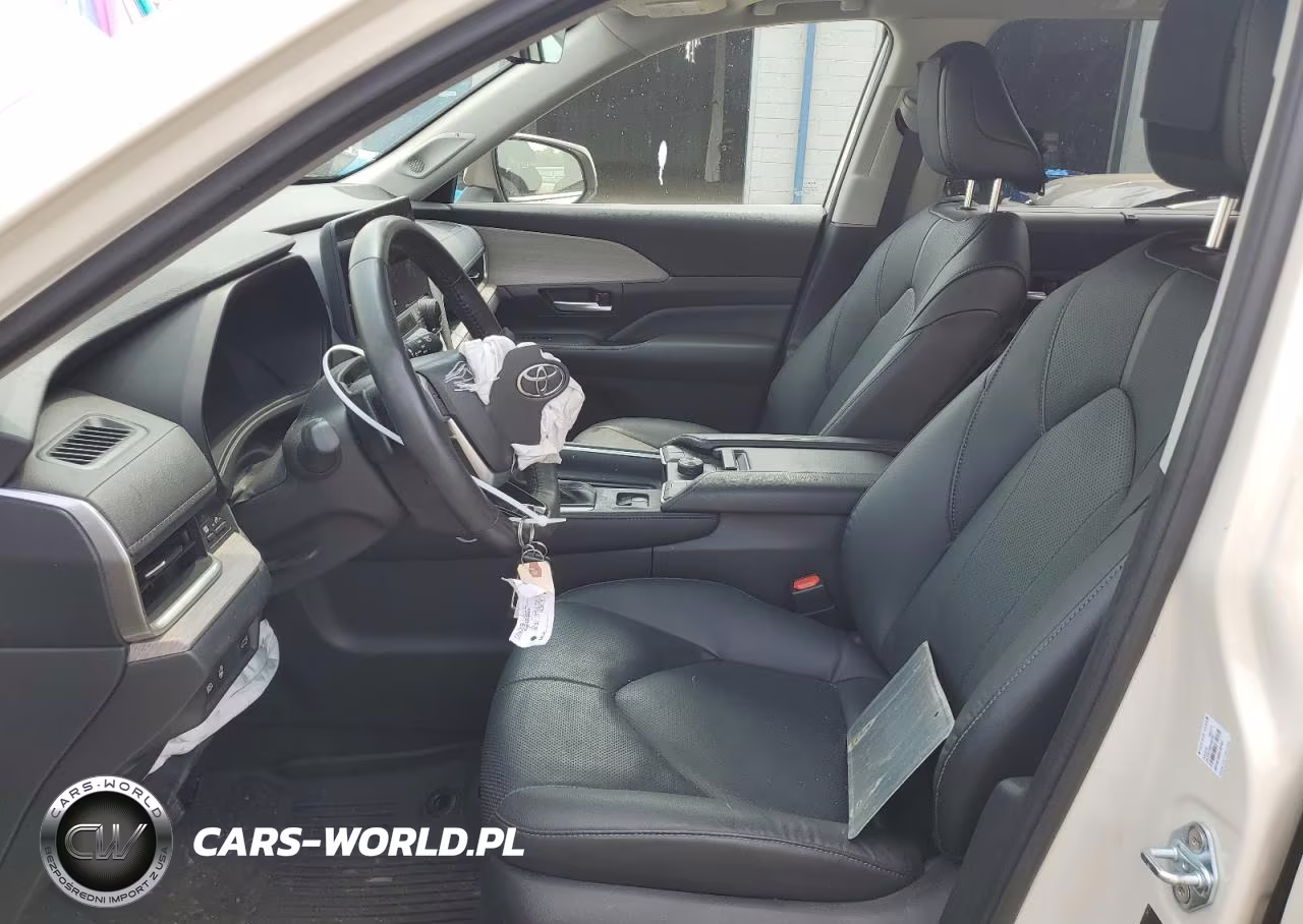 2024 Toyota Grand Highlander Platinum VIN:5TDAAAB59RS013307 - 7