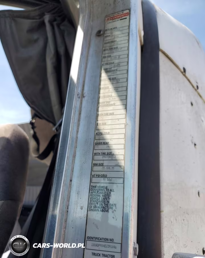 2014 Kenworth T660 Semi Truck VIN:1XKADP9X4EJ391046 - 10
