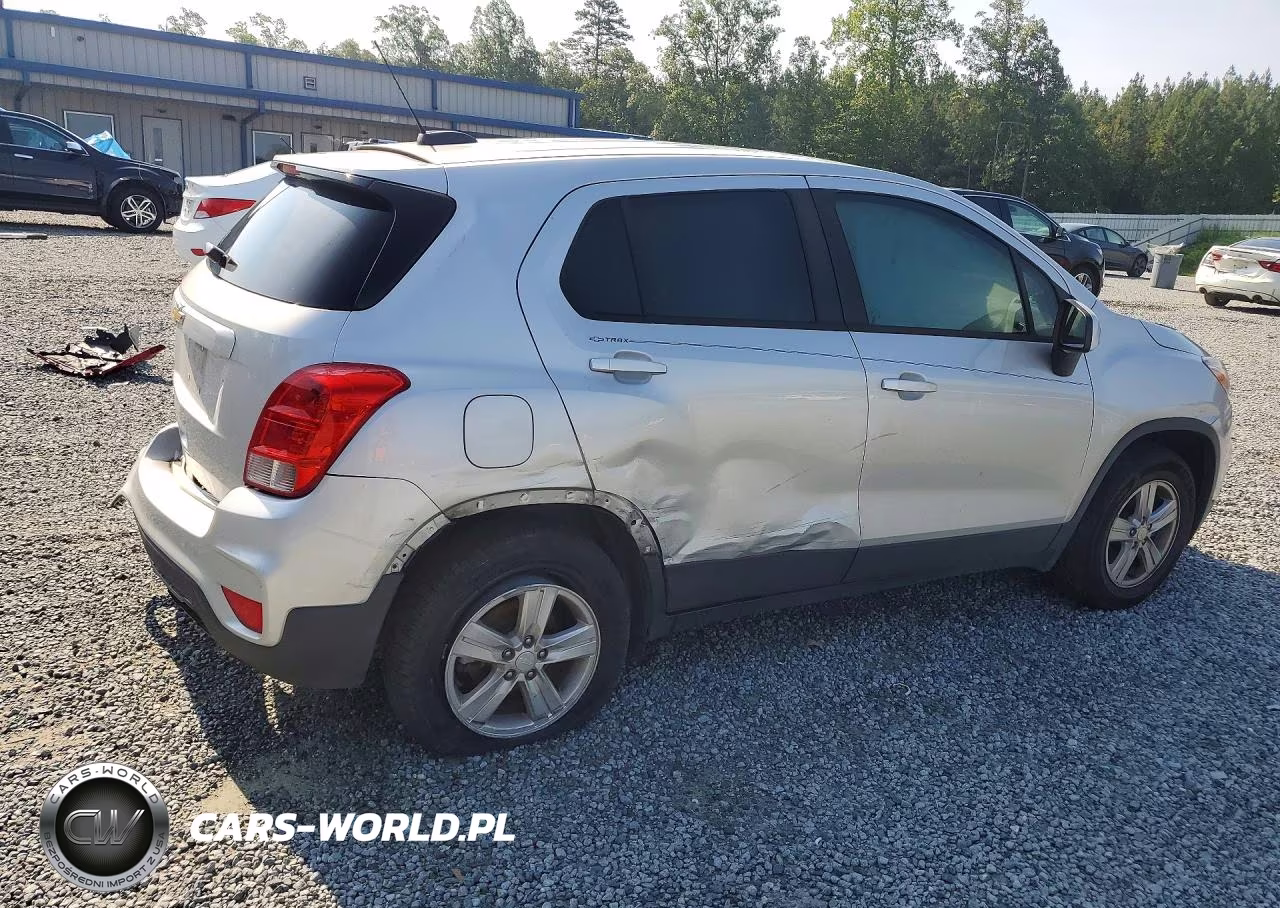 2020 Chevrolet Trax Ls VIN:3GNCJNSB7LL129048 - 3