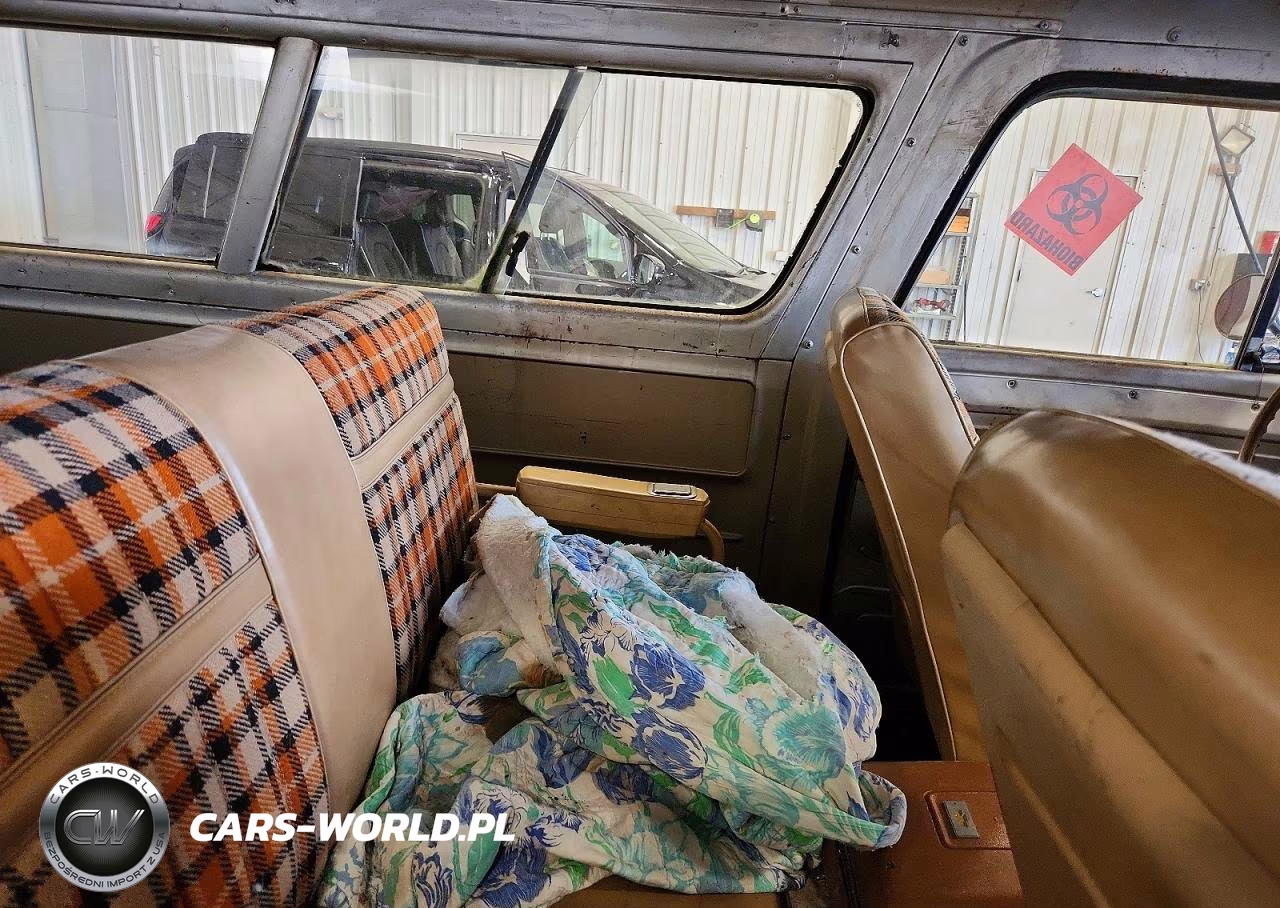 1966 Chev Suburban VIN:C1466J156861 - 11