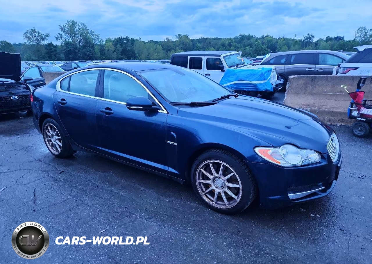 2011 Jaguar Xf VIN:SAJWA0FB4BLR93425 - 4