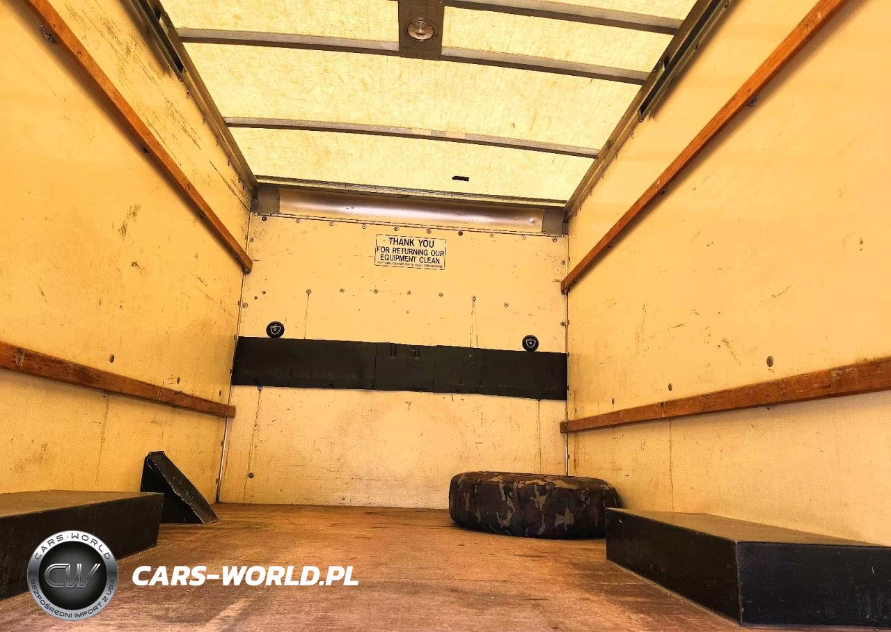 2008 GMC Savana Box Truck VIN:1GDGG31CX81907005 - 10