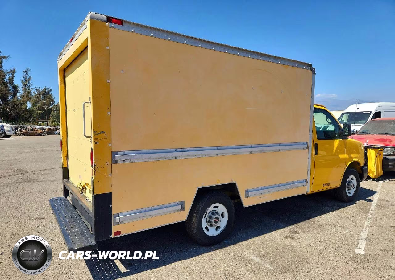 2008 GMC Savana Box Truck VIN:1GDGG31CX81907005 - 3