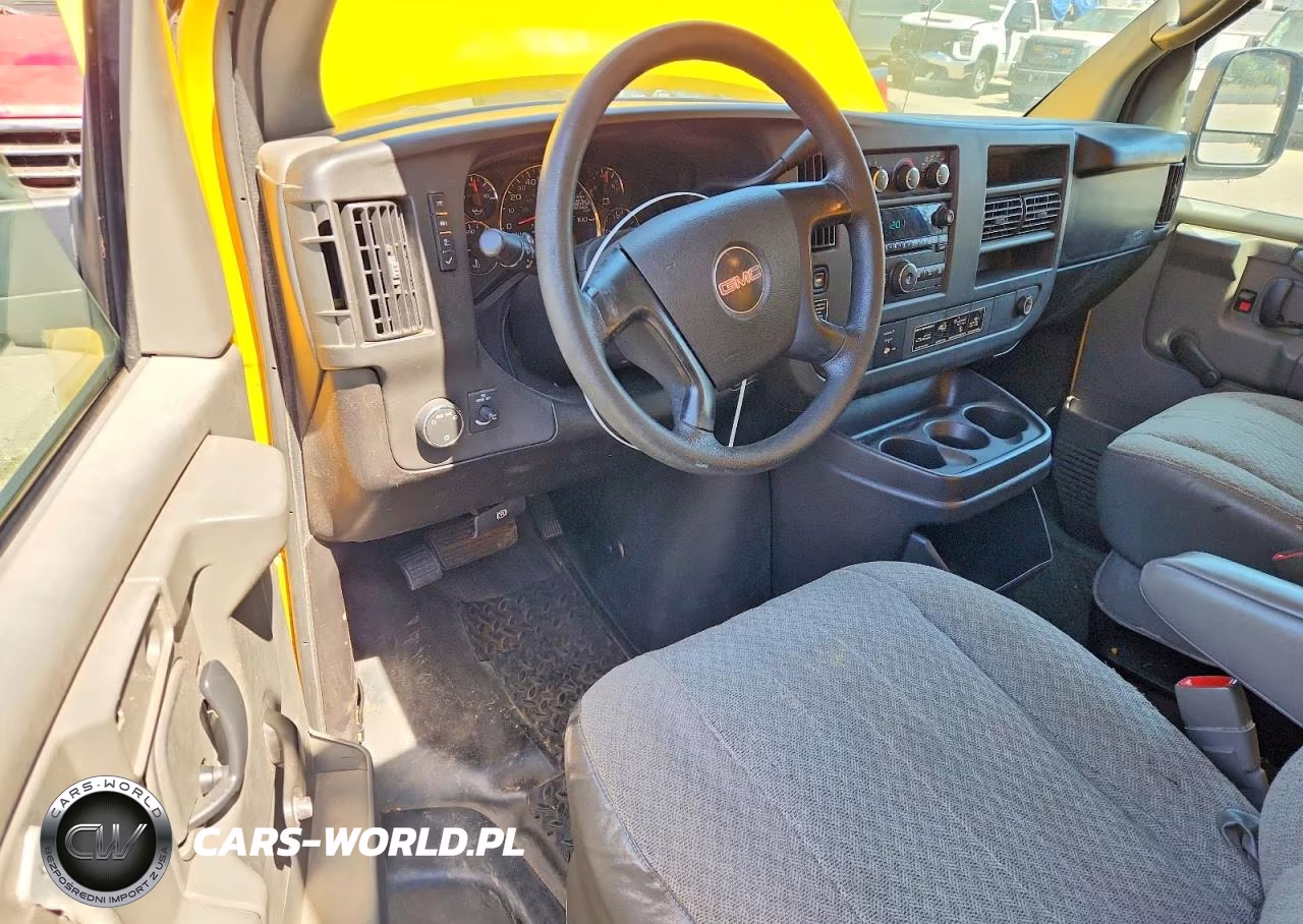 2008 GMC Savana Box Truck VIN:1GDGG31CX81907005 - 8