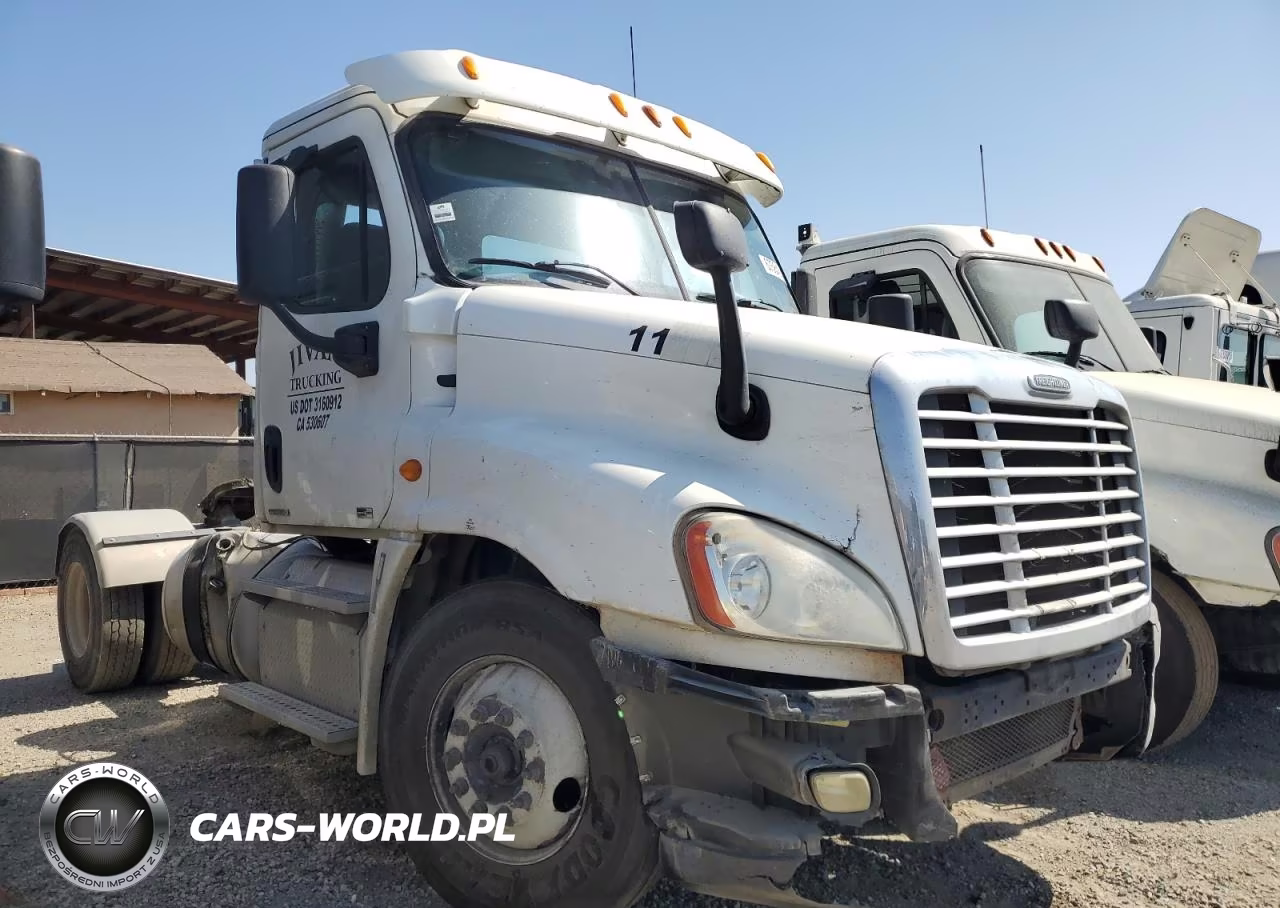 2012 Freightliner Cascadia 125 Semi Truck