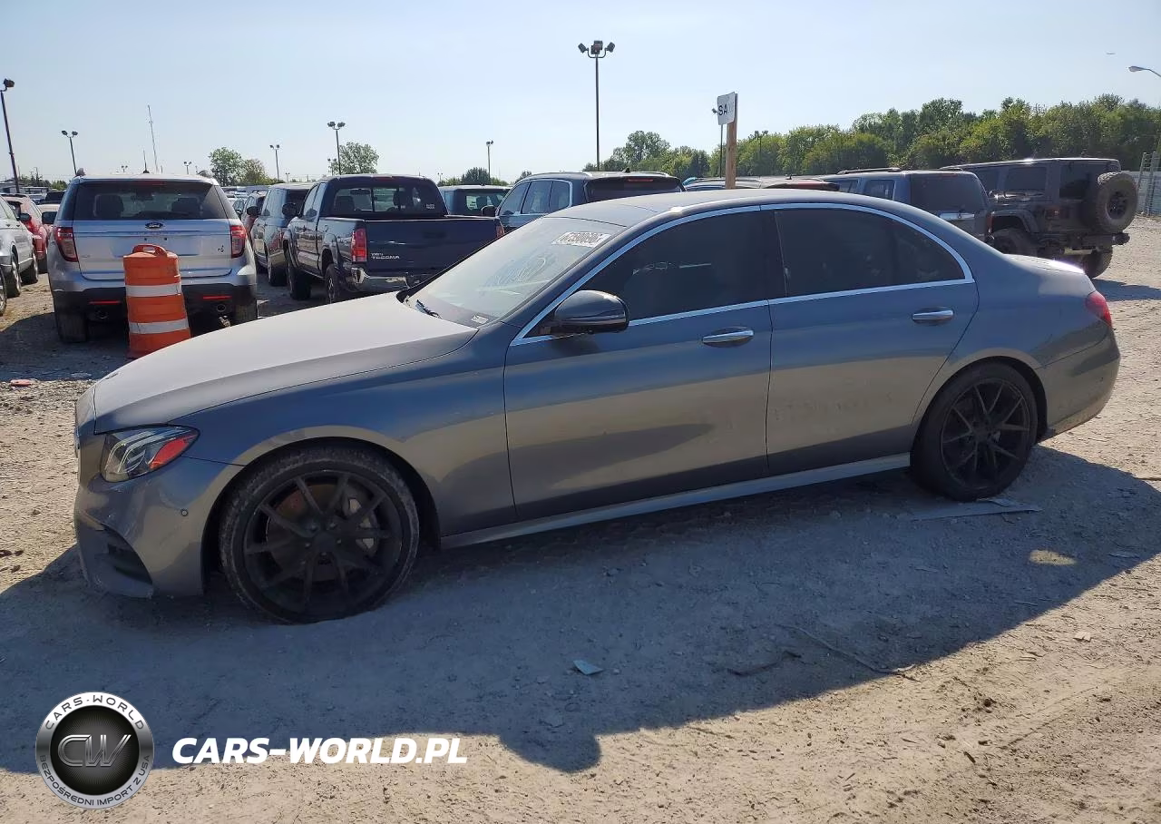 2019 Mercedes-Benz E 300 VIN:WDDZF4JB2KA673453 - 1