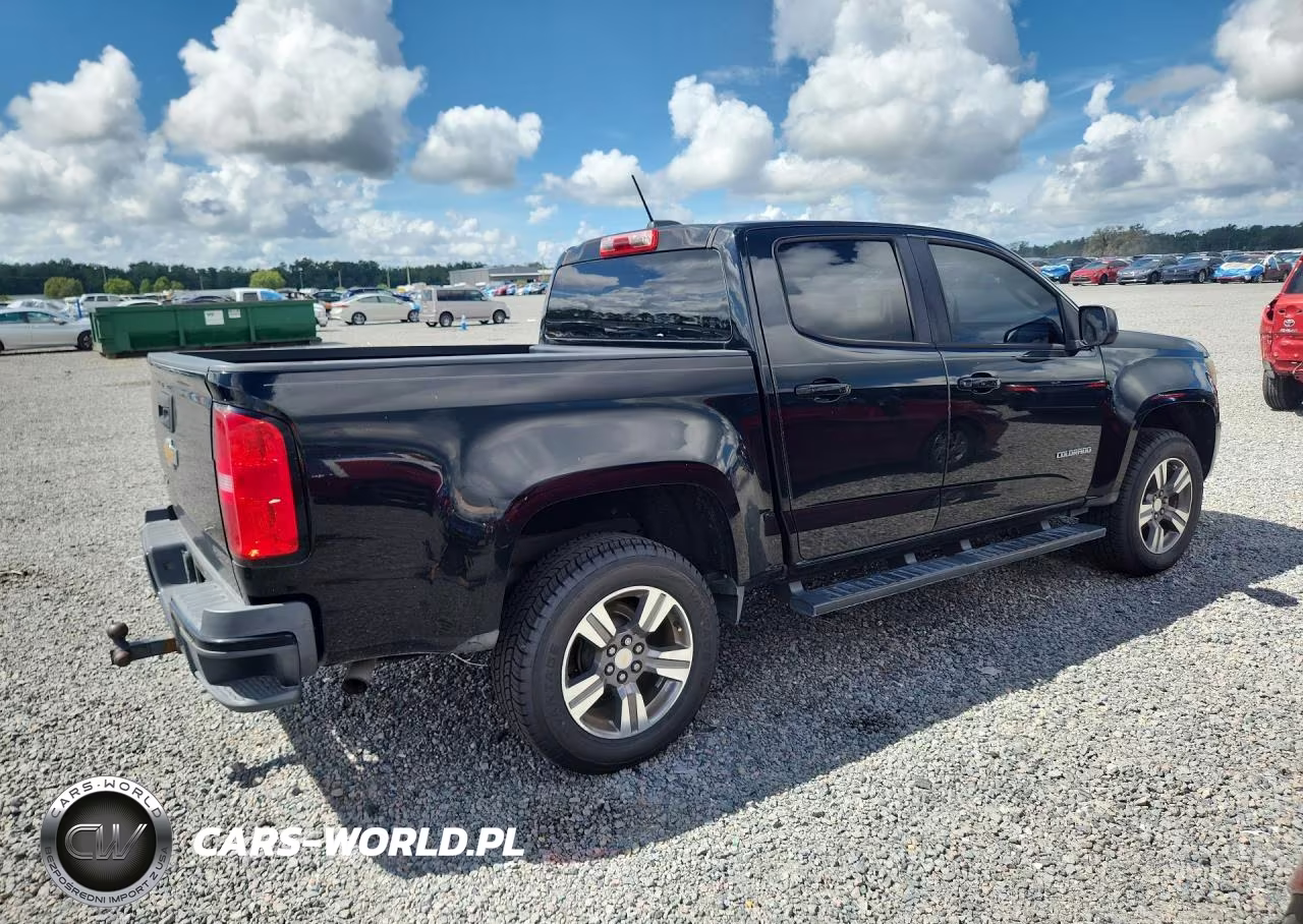 2018 Chevrolet Colorado VIN:1GCGSBEN3J1105314 - 3