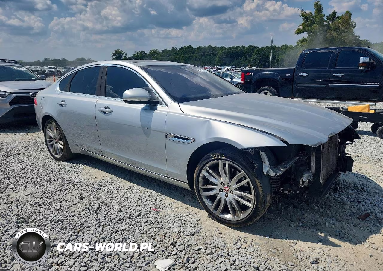 2017 Jaguar Xf Prestige VIN:SAJBE4BV3HCY30073 - 4