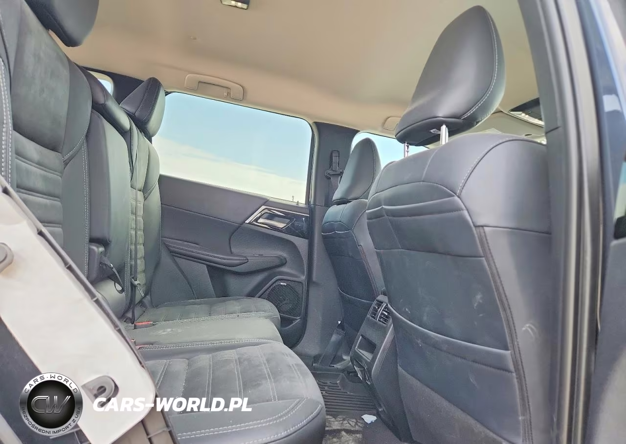 2025 Mitsubishi Outlander Se VIN:JA4J4VA8XSZ025670 - 11