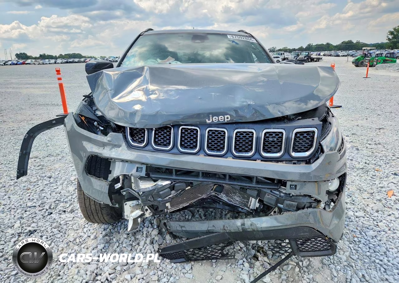 2024 Jeep Compass Latitude VIN:3C4NJDBN0RT576223 - 5