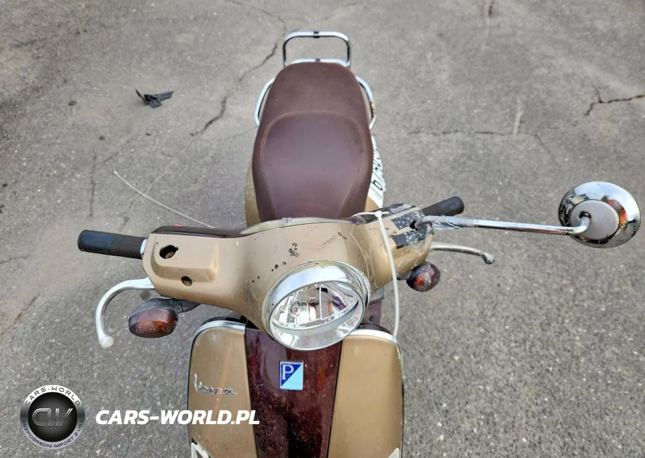 2011 Vespa Lx 150Ie VIN:ZAPM688F4B5000787 - 5