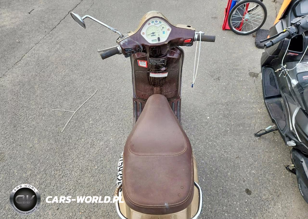 2011 Vespa Lx 150Ie VIN:ZAPM688F4B5000787 - 6