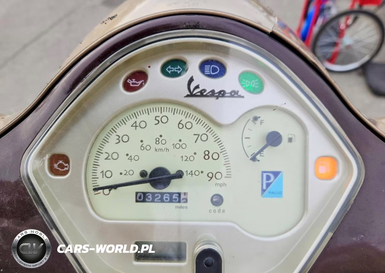 2011 Vespa Lx 150Ie VIN:ZAPM688F4B5000787 - 7