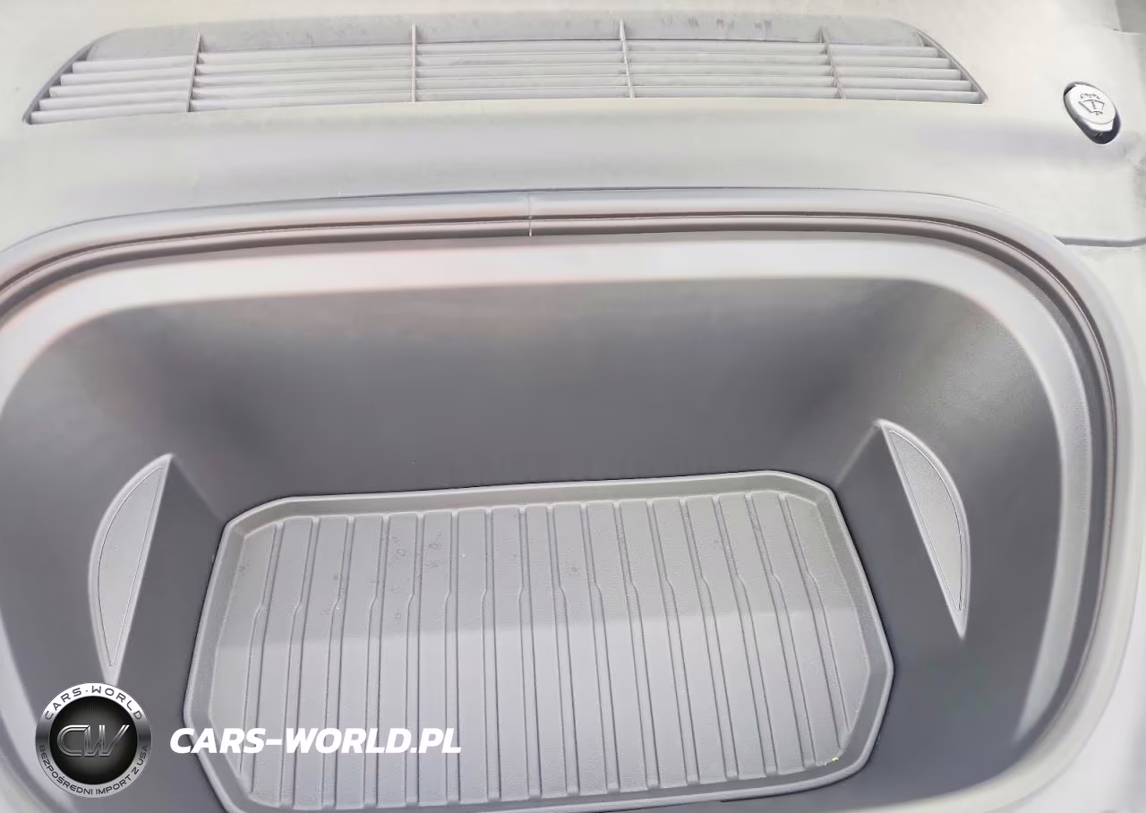 2025 Tesla Model Y VIN:7SAYGDED5SA338712 - 11