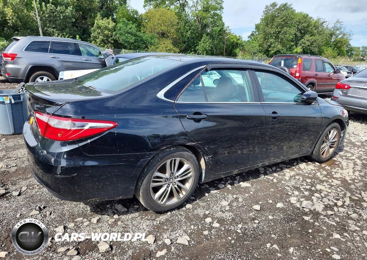 2015 Toyota Camry Se VIN:4T1BF1FK9FU095421 - 3
